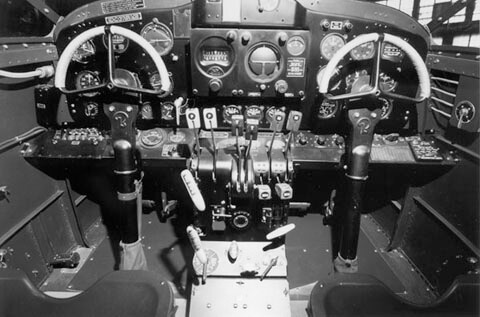 BEECHCRAFT AT-10 WICHITA - Flight Manuals
