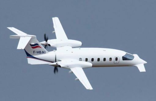 Flight Manual for the Piaggio P180 Avanti